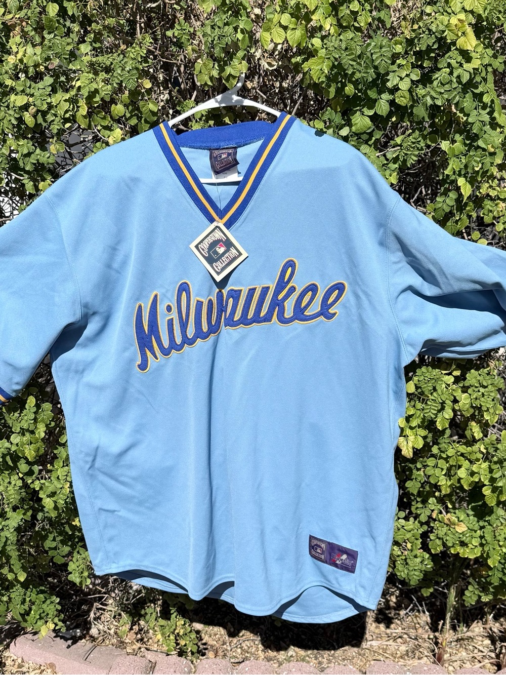 Majestic Milwaukee Cooperstown Collection MLB - Size 2XL - NWT